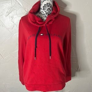 Read Tommy Hilfiger sweater